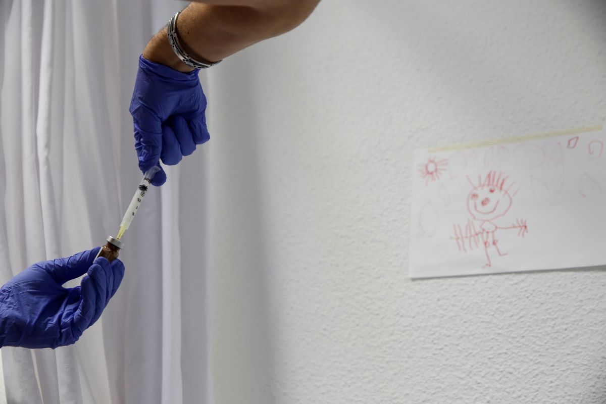 A nurse prepares a hormone blocker for a transgender teenager, at a health-care centre in Madrid, Spain, December 16, 2015. REUTERS/Susana Vera