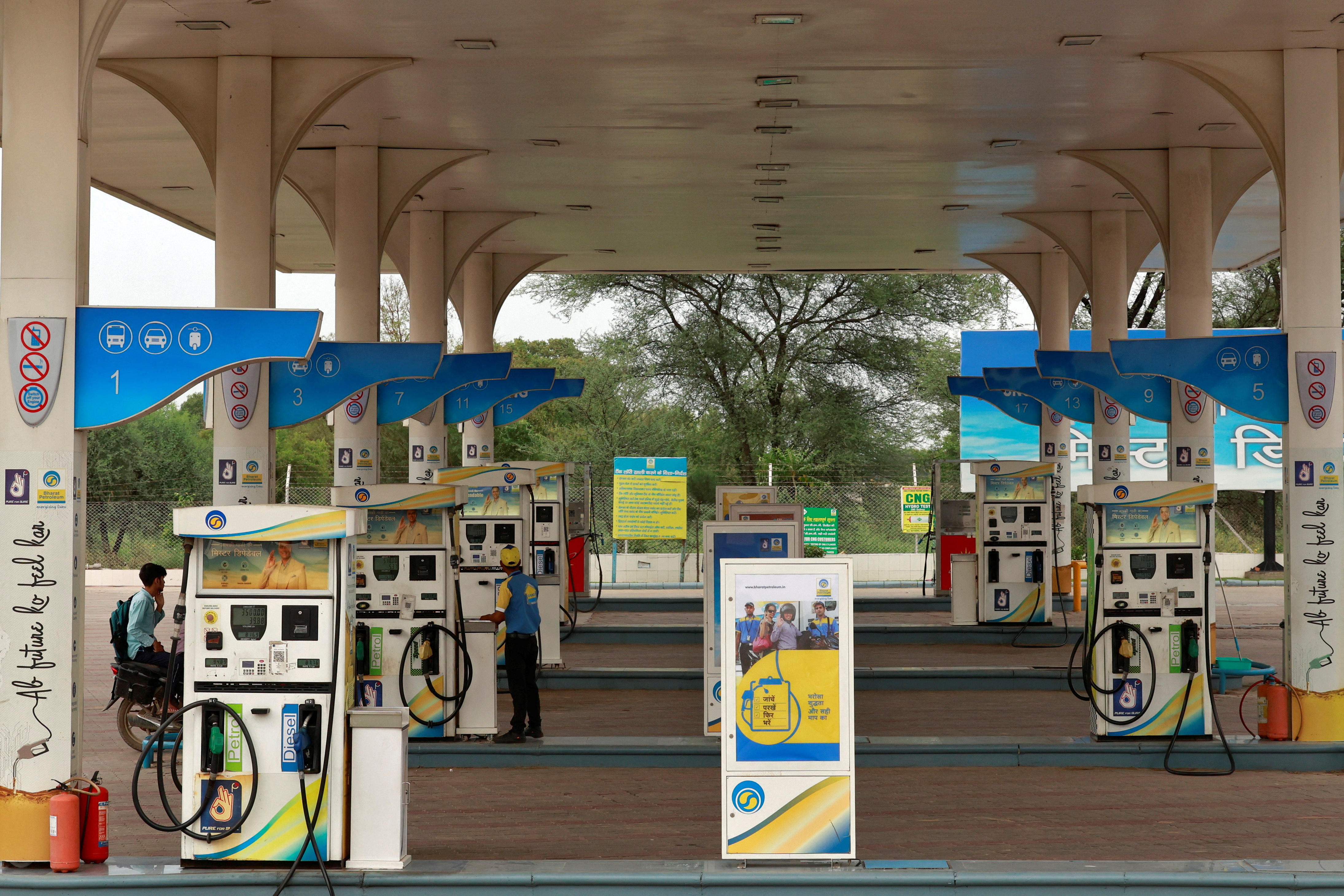 A Bharat Petroleum fuel station is pictured in Gurugram, India, June 4, 2025. REUTERS/Priyanshu Singh